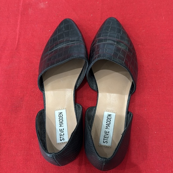 Steve Madden Black Flats Sleek Minimalist Design - Picture 3 of 4